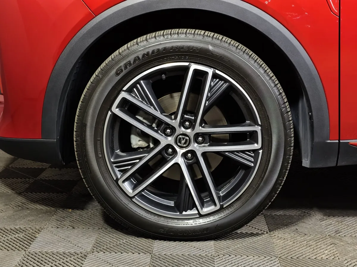 Changan UNI-S 1.5T 7DCT 2WD (181 л.с.) Tech Красный в АВИЛОН. Слайд №9