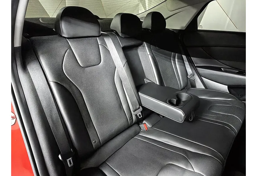 Hyundai Elantra 1.6 AT (128 л.с.) Elegance Красный в АВИЛОН. Слайд №7