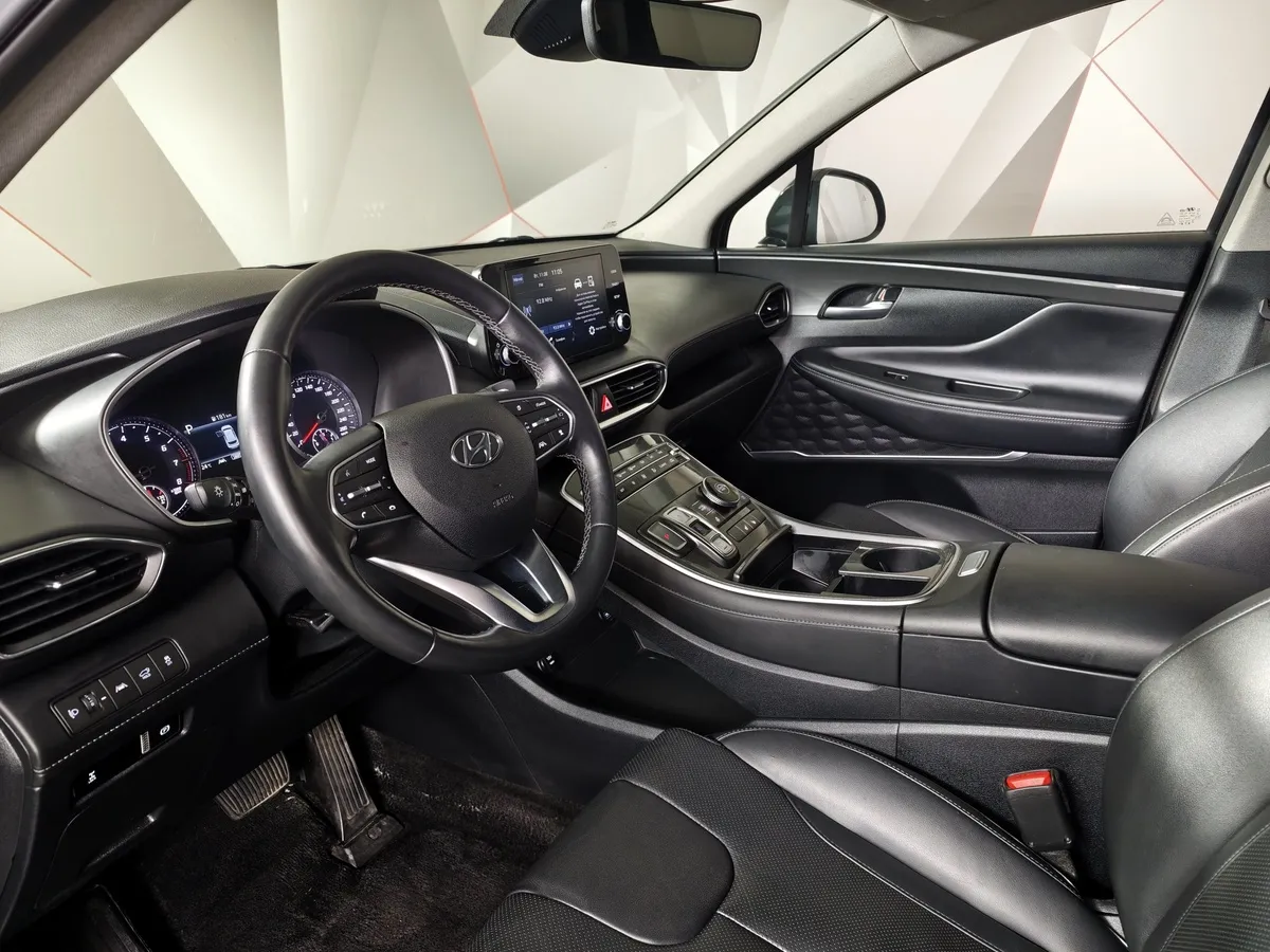 Hyundai Santa Fe 2.5 AWD 6AT (180 л.с.) High-Tech Черный в АВИЛОН. Слайд №19
