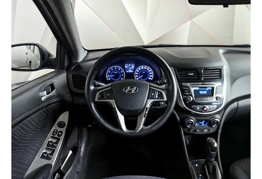 Hyundai Solaris 1.6 AT (123 л.с.) Special Edition Черный в АВИЛОН. Слайд №20