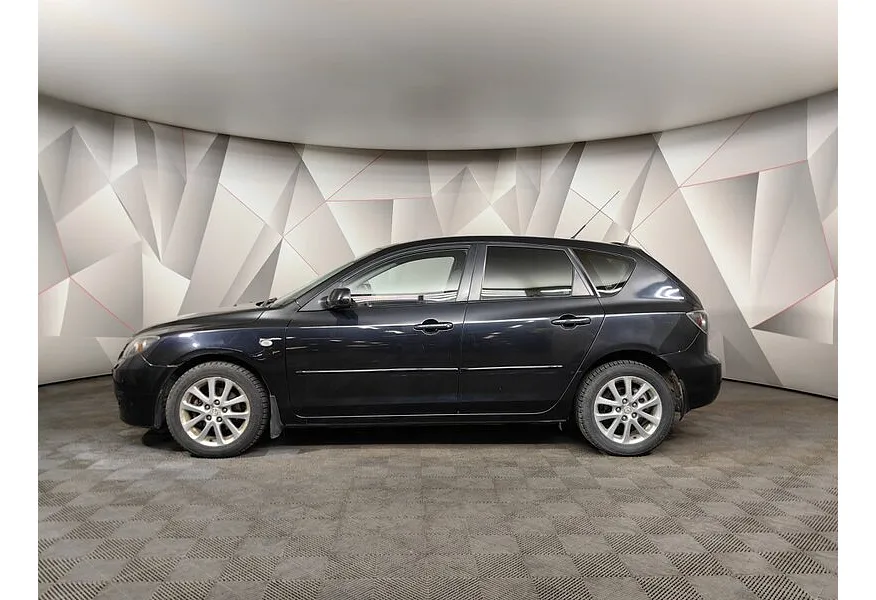 Mazda 3 1.6 AT (105 л.с.) Черный в АВИЛОН. Слайд №5