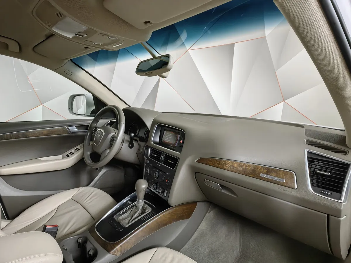 Audi Q5 2.0 TFSI tiptronic quattro (211 л.с.) Белый в АВИЛОН. Слайд №13