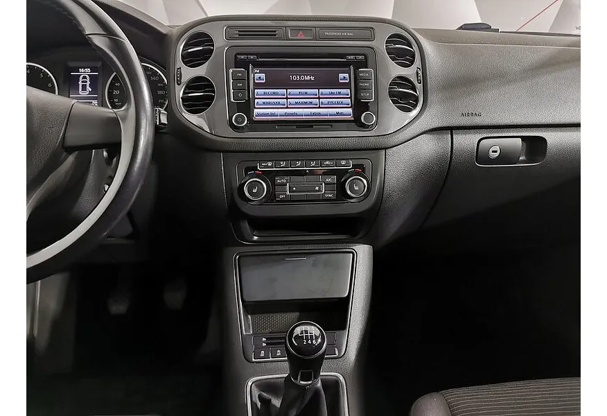 Volkswagen Tiguan 1.4 TSI BlueMotion MT (122 л.с.) Trend & Fun Черный в АВИЛОН. Слайд №15