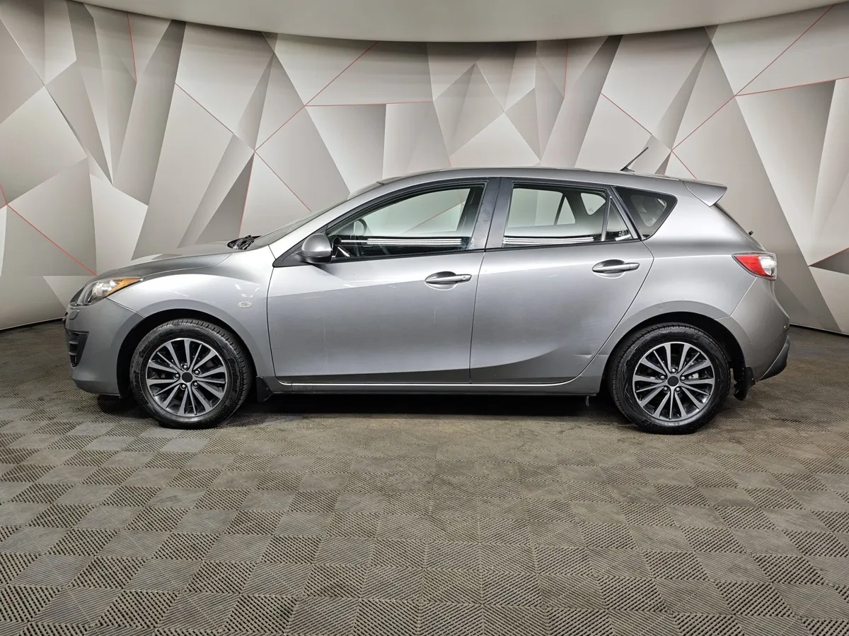 Mazda 3 1.6 AT (104 л.с.) Active Серебристый в АВИЛОН. Слайд №5