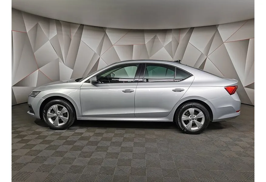 Skoda Octavia 1.4 AT FWD (150 л.с.) Серый в АВИЛОН. Слайд №5