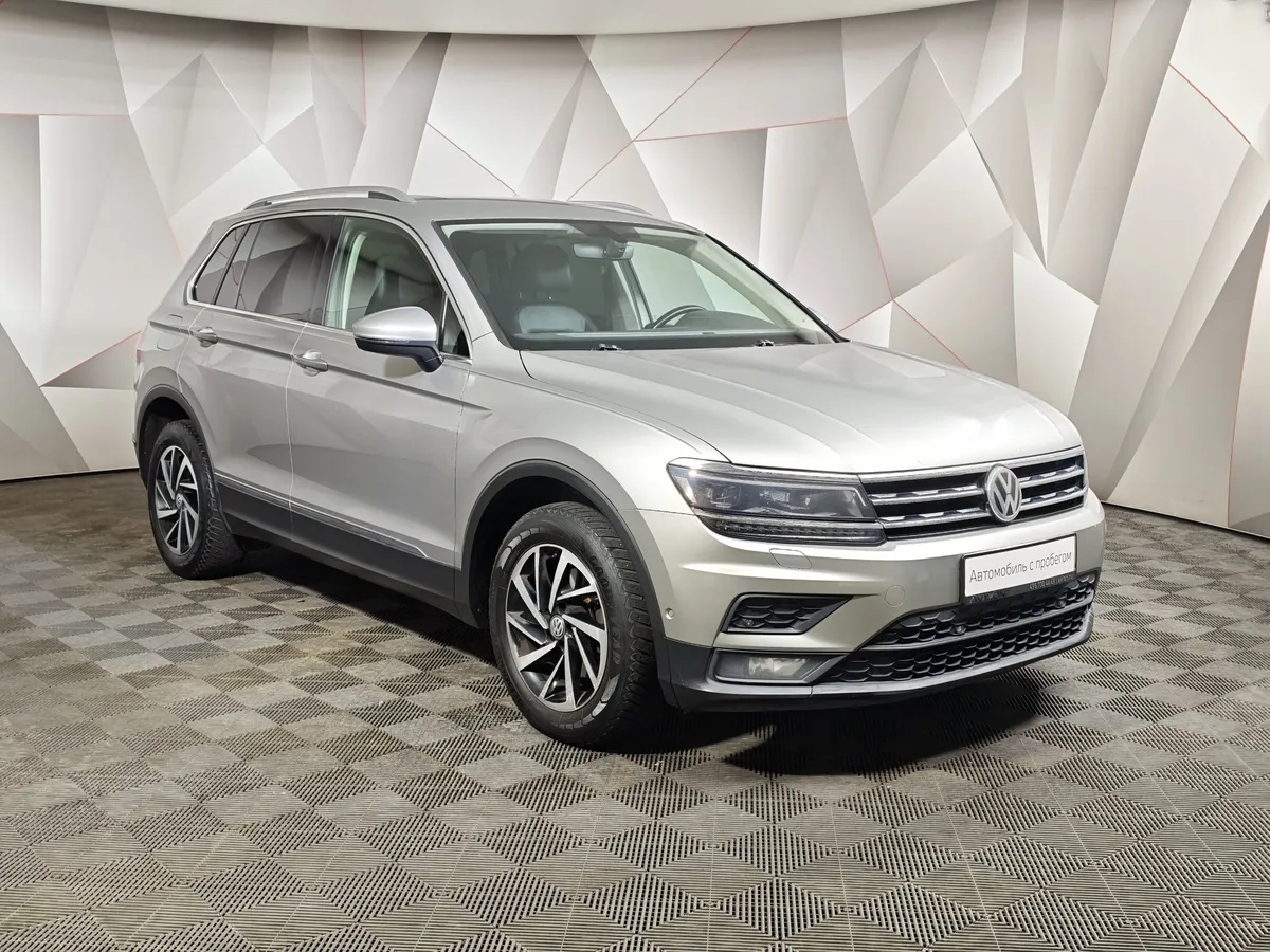 Volkswagen Tiguan 1.4 TSI 4Motion DSG (150 л.с.) Comfortline Серебристый в АВИЛОН. Слайд №3
