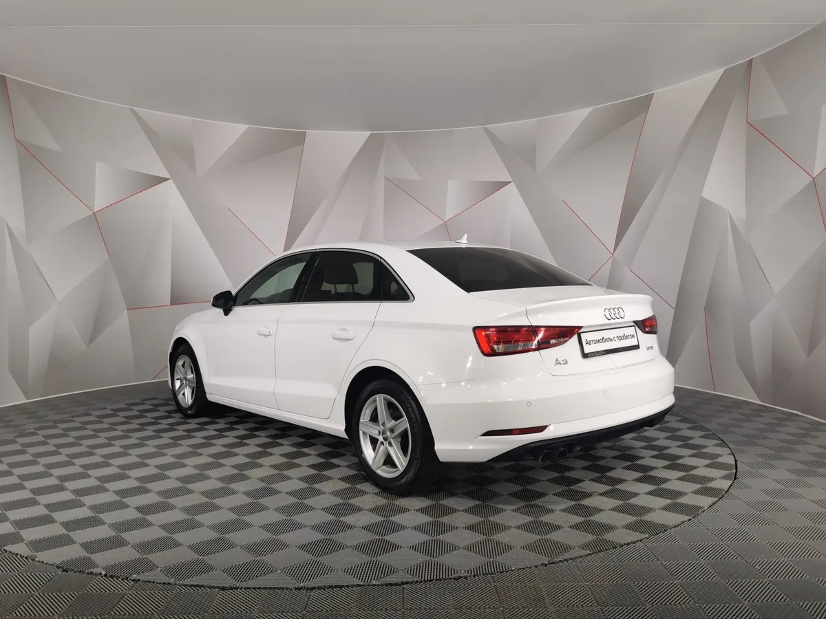Audi A3 1.4 TFSI AT (150 л.с.) Белый в АВИЛОН. Слайд №4