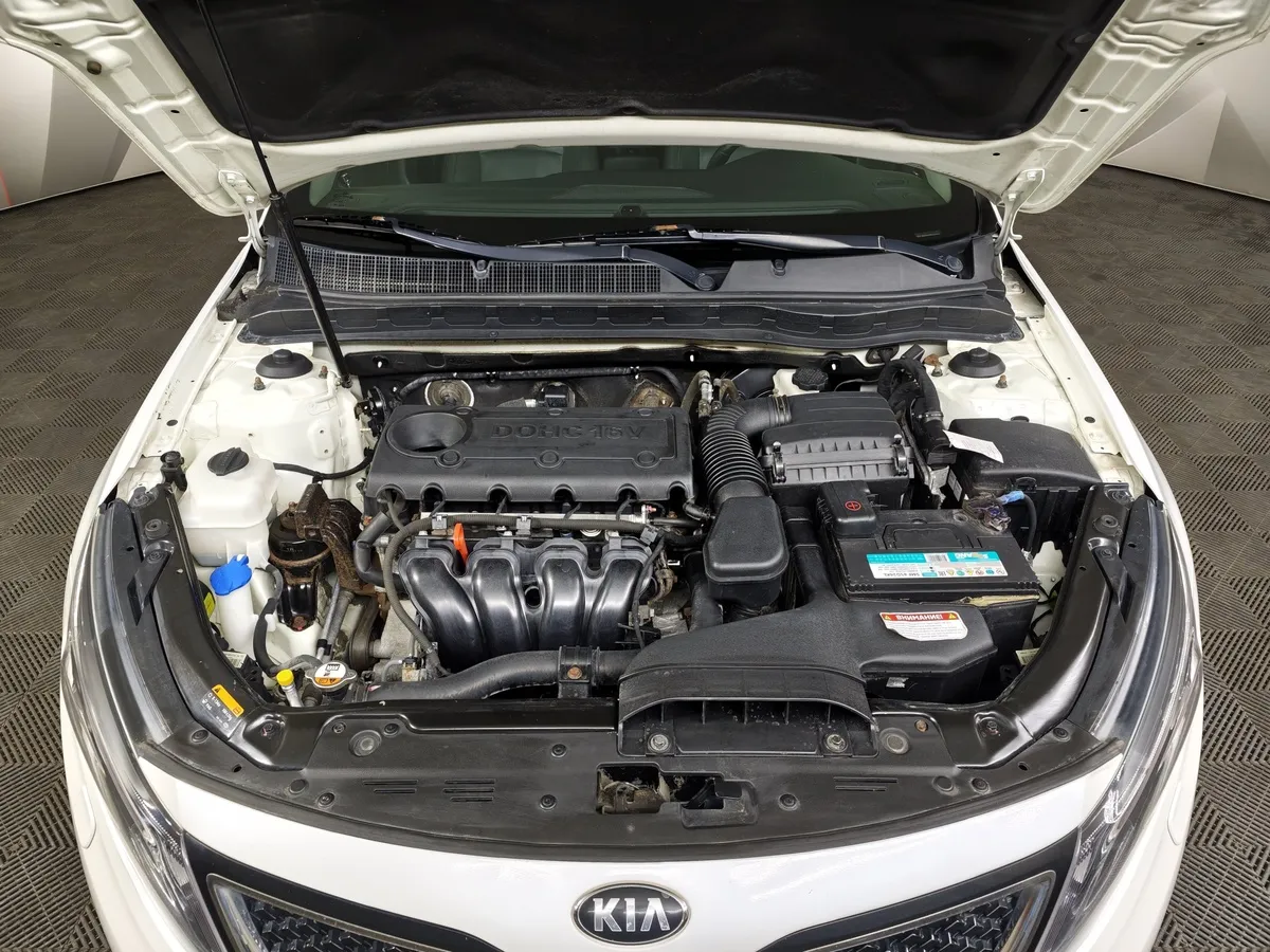 Kia Optima 2.4 AT (180 л.с.) Comfort Белый в АВИЛОН. Слайд №11