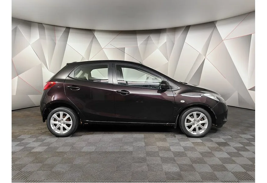 АВИЛОН - Mazda 2 1.5 MT (103 л.с.) Красный - slide 3