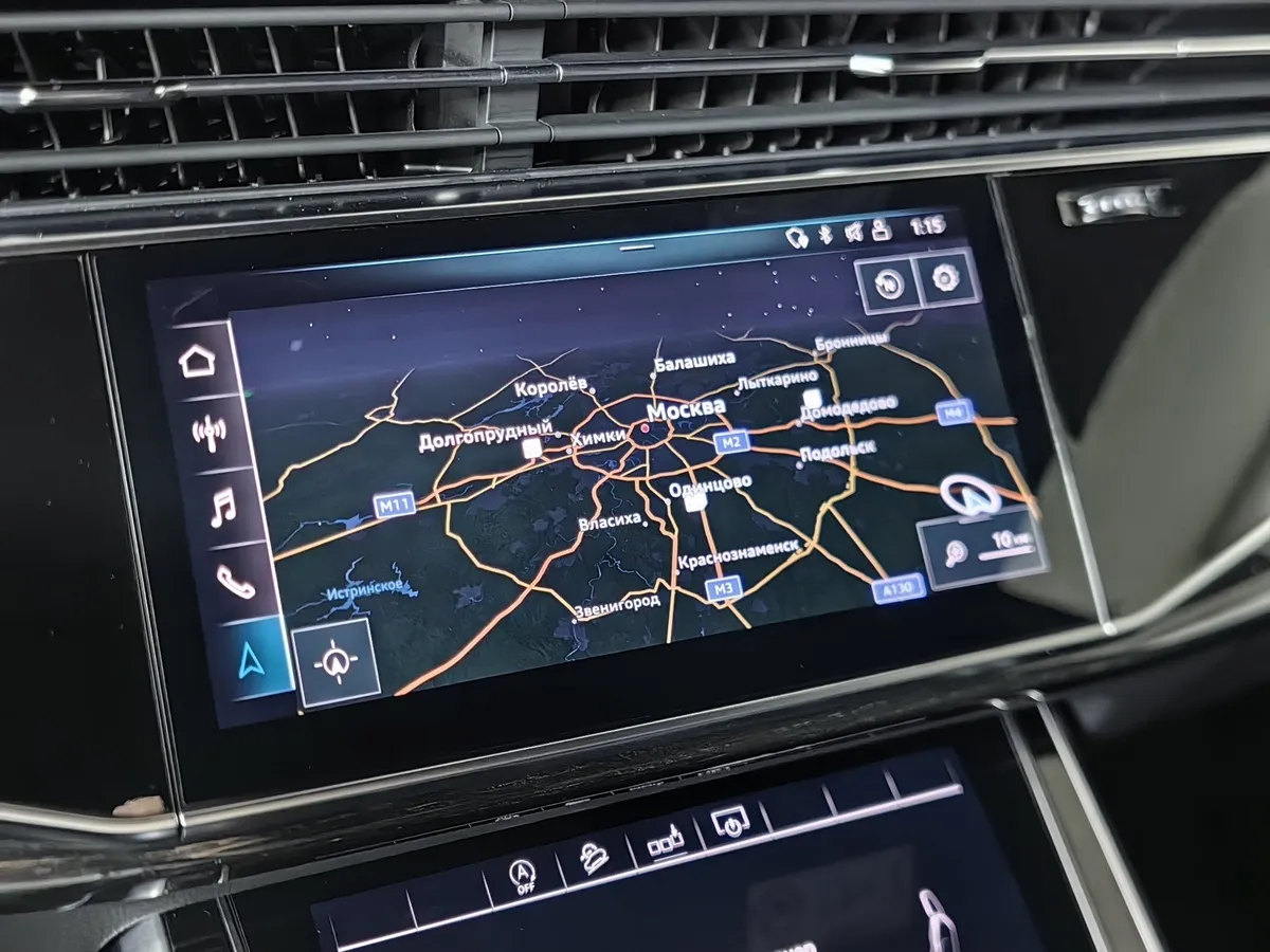 Audi Q8 55 TFSI Tiptronic quattro (340 л.с.) Синий в АВИЛОН. Слайд №20