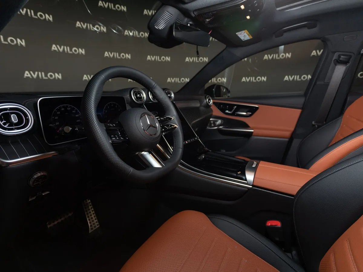 Mercedes-Benz GLC Купе 300 9G-TRONIC 4MATIC (272 л.с.) Черный в АВИЛОН. Слайд №9