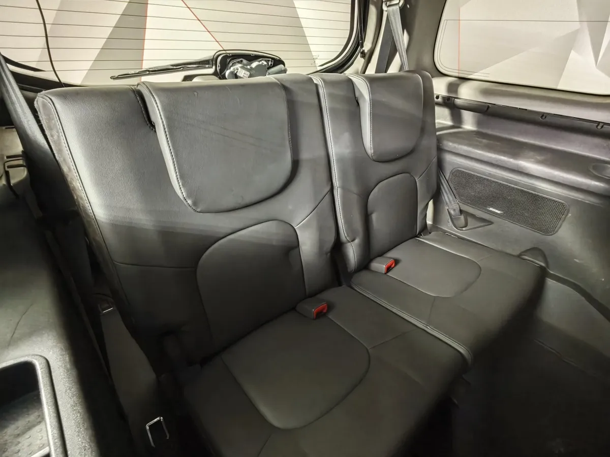 Nissan Pathfinder 4.0 AT (269 л.с.) Черный в АВИЛОН. Слайд №20