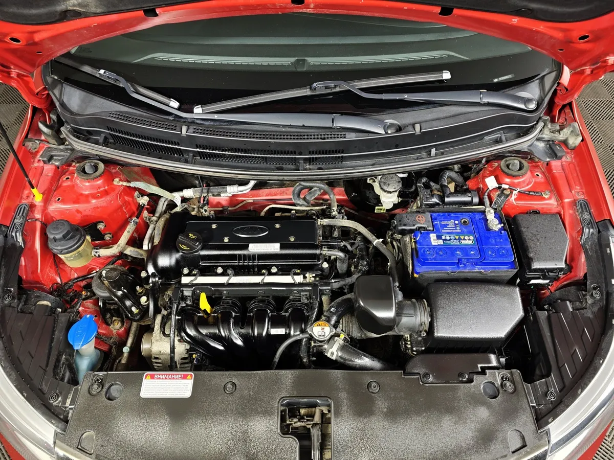 Kia Rio 1.6 AT (123 л.с.) Красный в АВИЛОН. Слайд №11