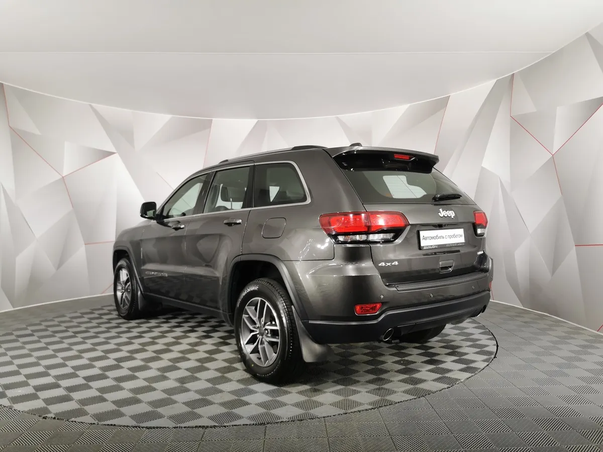 Jeep Grand Cherokee 3.0 AT AWD (238 л.с.) Limited Серый в АВИЛОН. Слайд №4