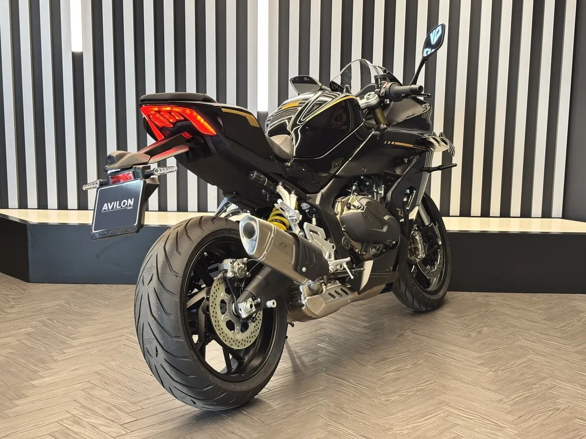 QJMOTOR SRK 800 RR 778 см³ (95 л.с.) 778 Черный в АВИЛОН. Слайд №6