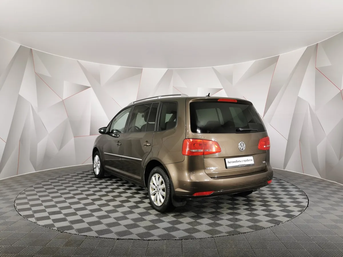 Volkswagen Touran 1.4 TSI DSG (170 л.с.) Highline Коричневый в АВИЛОН. Слайд №4