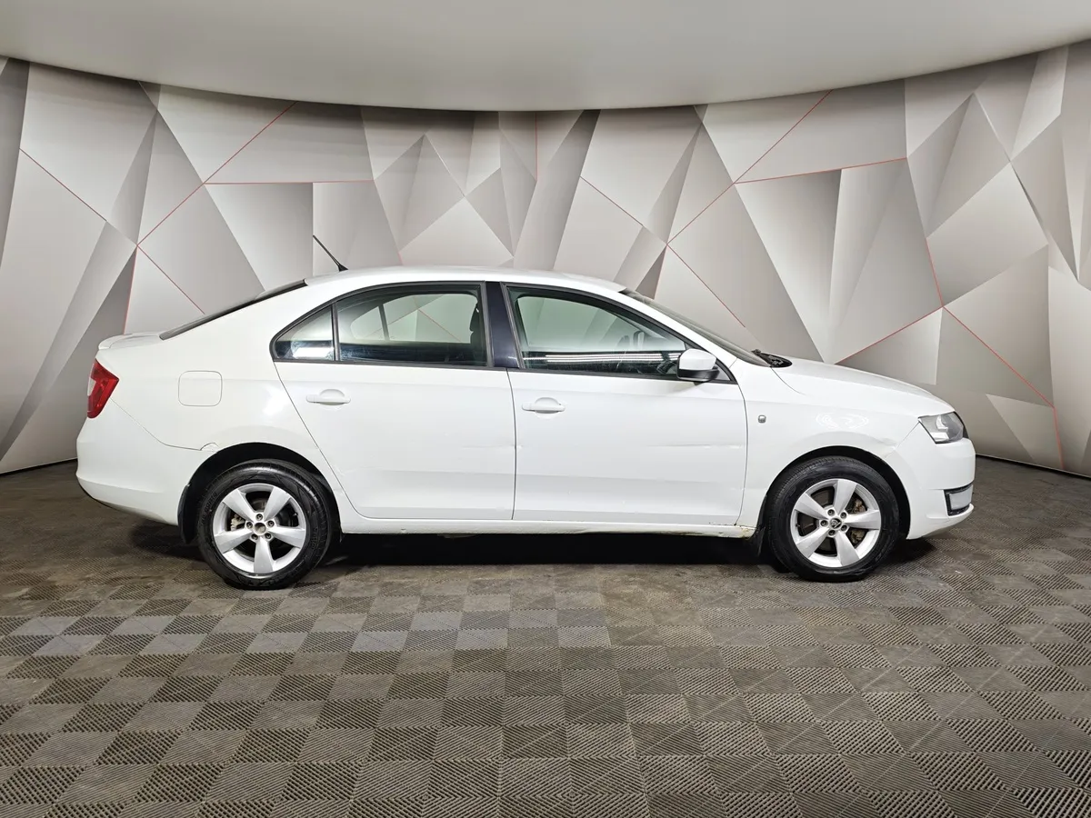 Skoda Rapid 1.4 TSI DSG (122 л.с.) Белый в АВИЛОН. Слайд №6