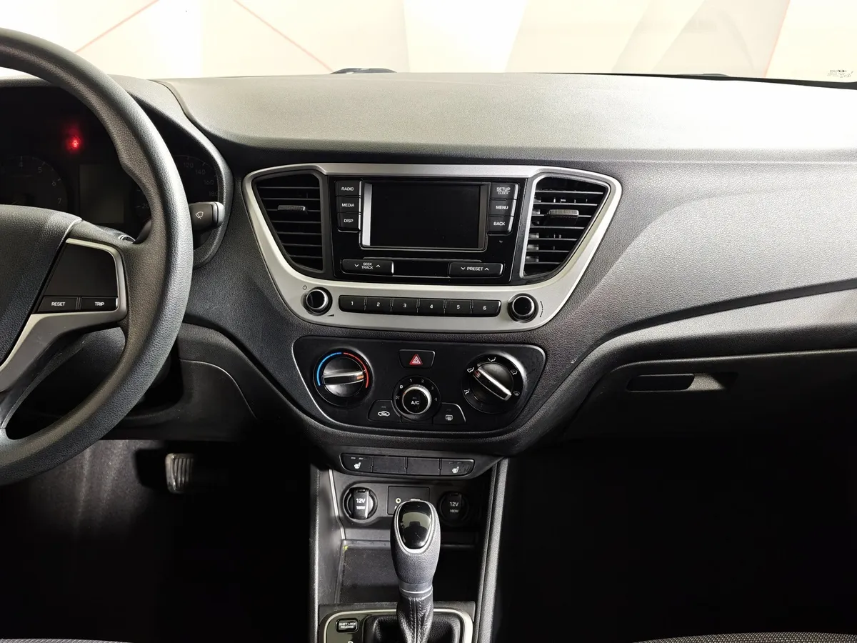 Hyundai Solaris 1.4 AT (107 л.с.) Active Белый в АВИЛОН. Слайд №15