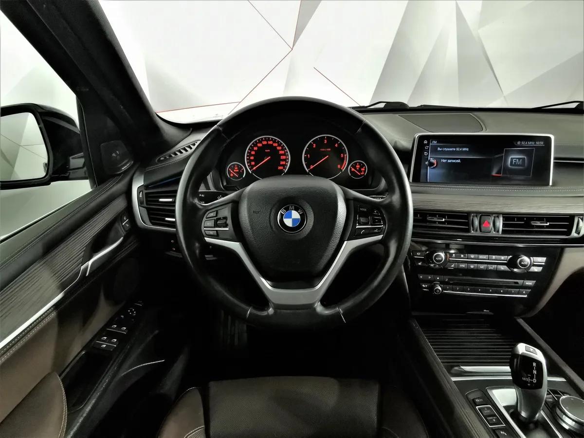BMW X5 xDrive30d Steptronic (249 л.с.) Черный в АВИЛОН. Слайд №15