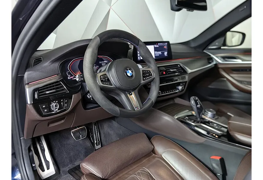 BMW 5 серия 530d xDrive Steptronic (249 л.с.) M Sport Pro Черный в АВИЛОН. Слайд №12