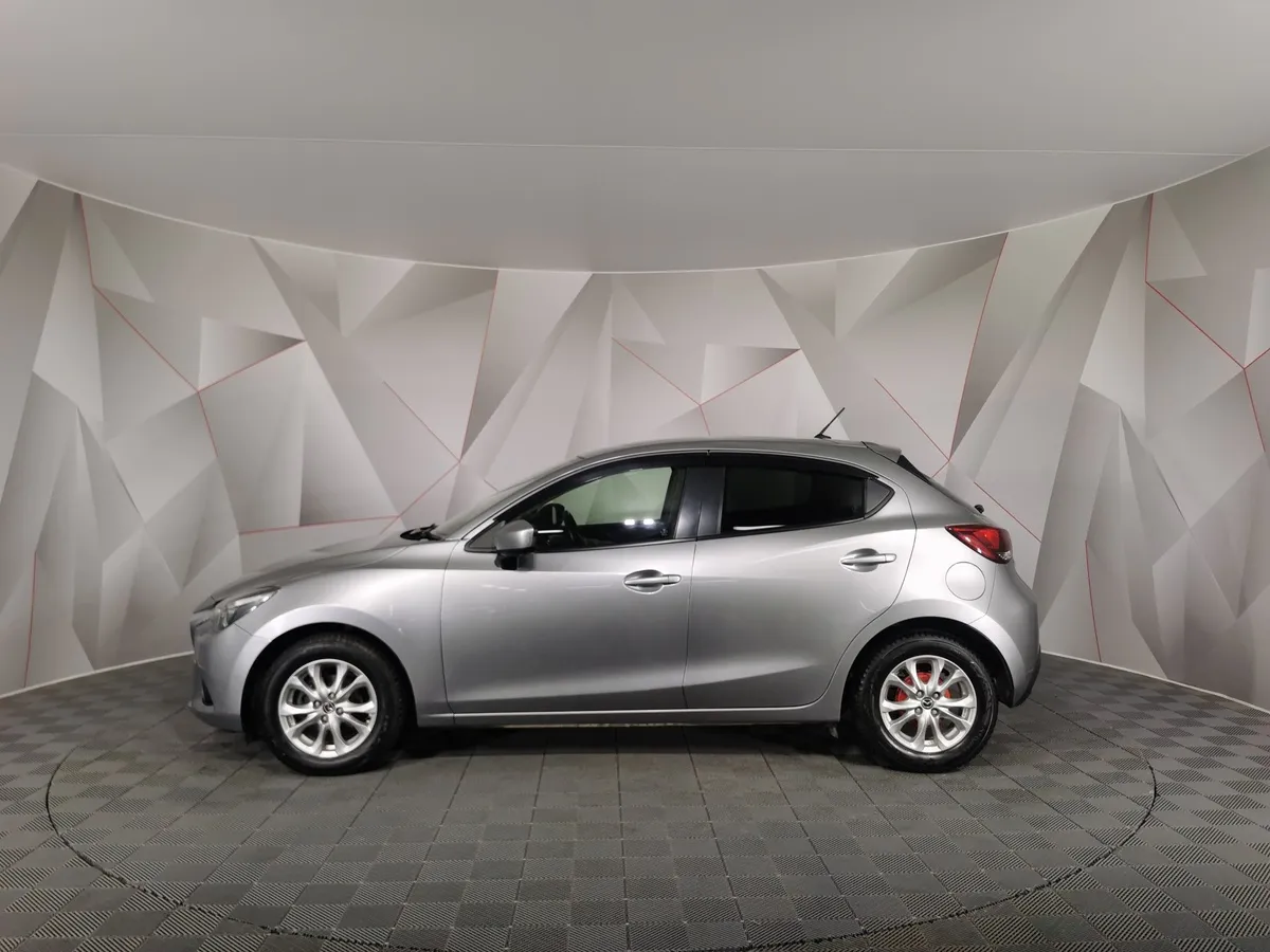 Mazda Demio 1.5d AT FWD (105 л.с.) Серый в АВИЛОН. Слайд №5