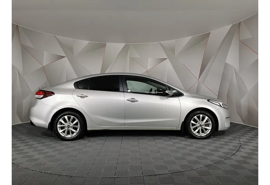 АВИЛОН - Kia Cerato 2.0 AT (150 л.с.) Серебристый - slide 3