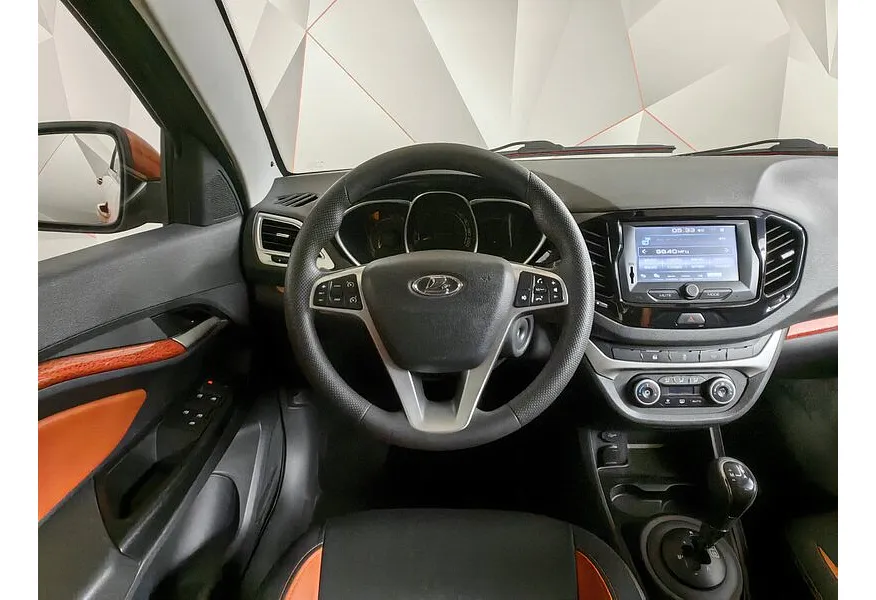 ВАЗ (Lada) Vesta 1.8 AMT (122 л.с.) Оранжевый в АВИЛОН. Слайд №19