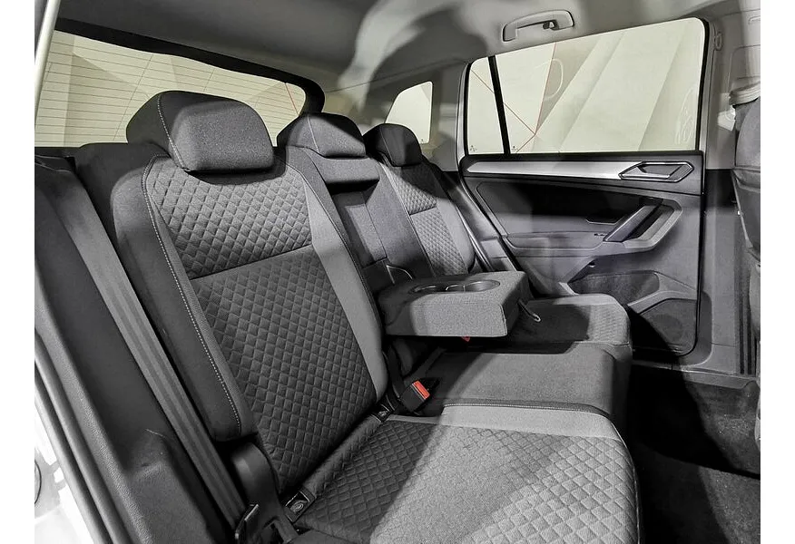 Volkswagen Tiguan 1.4 TSI BlueMotion MT (125 л.с.) Comfortline Белый в АВИЛОН. Слайд №16