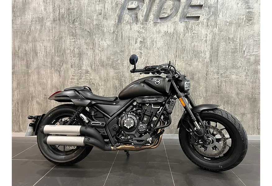 VOGE CU525 494 см³ (54 л.с.) (53) Черный в АВИЛОН. Слайд №4