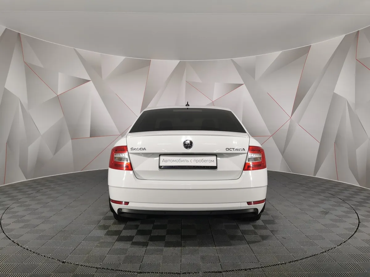 Skoda Octavia 1.6 AT (110 л.с.) Белый в АВИЛОН. Слайд №8