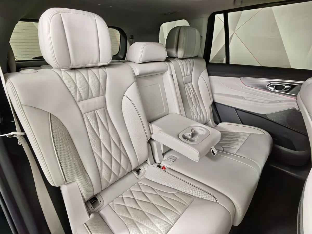GAC GS8 2.0T 4WD (231 л.с.) GX Premium Черный в АВИЛОН. Слайд №16