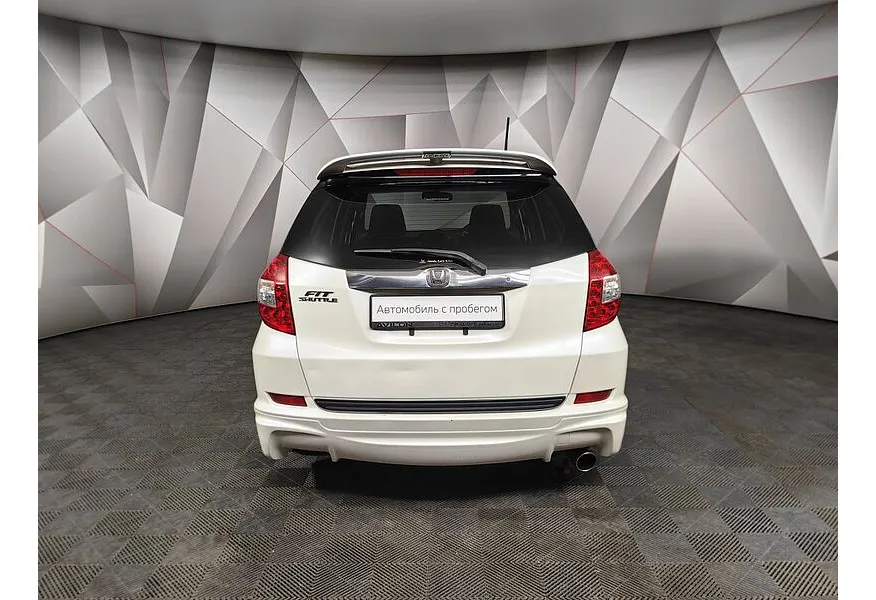 Honda Fit Shuttle 1.5 CVT (120 л.с.) Белый в АВИЛОН. Слайд №8