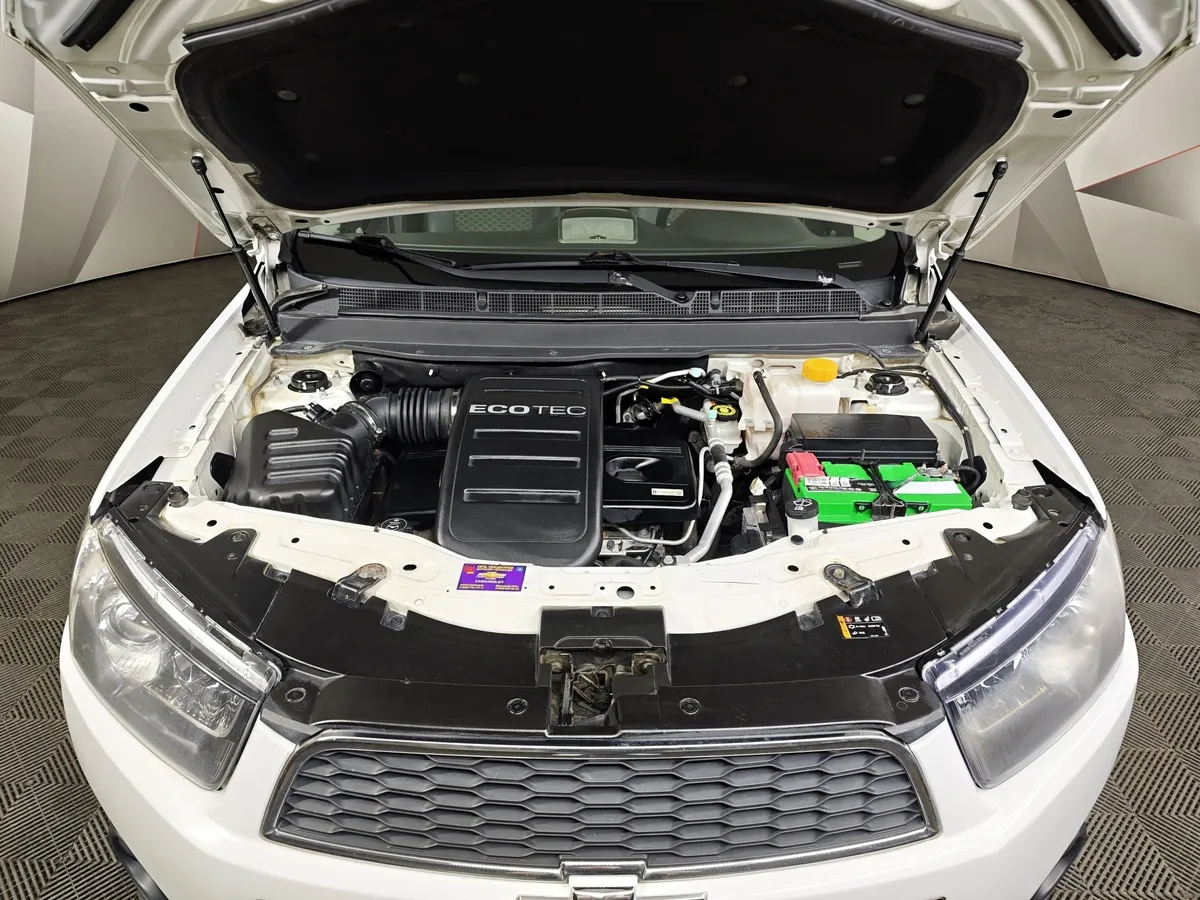 Chevrolet Captiva 2.4 AT (5 мест) (167 л.с.) LT Белый в АВИЛОН. Слайд №11