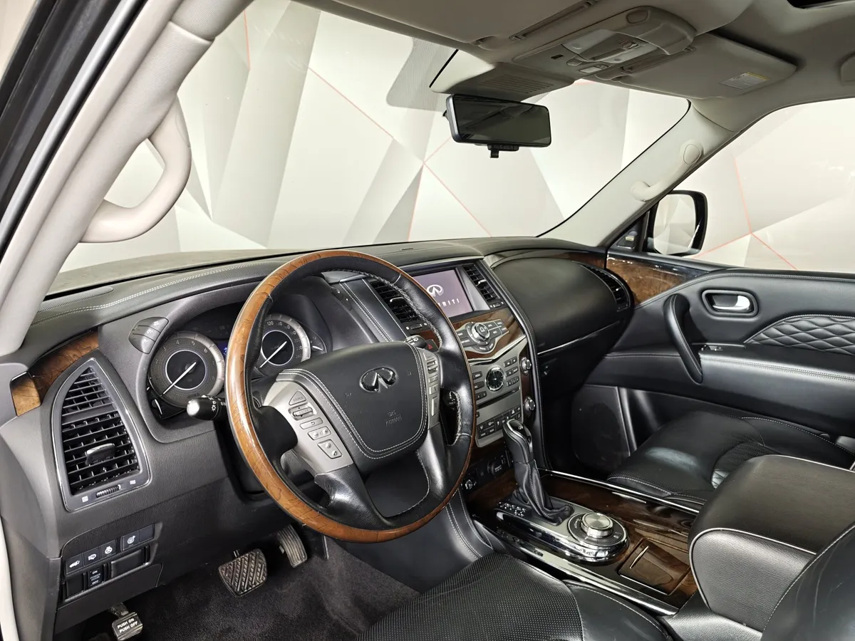 Infiniti QX80 5.6 АТ AWD (405 л.с.) Черный в АВИЛОН. Слайд №19