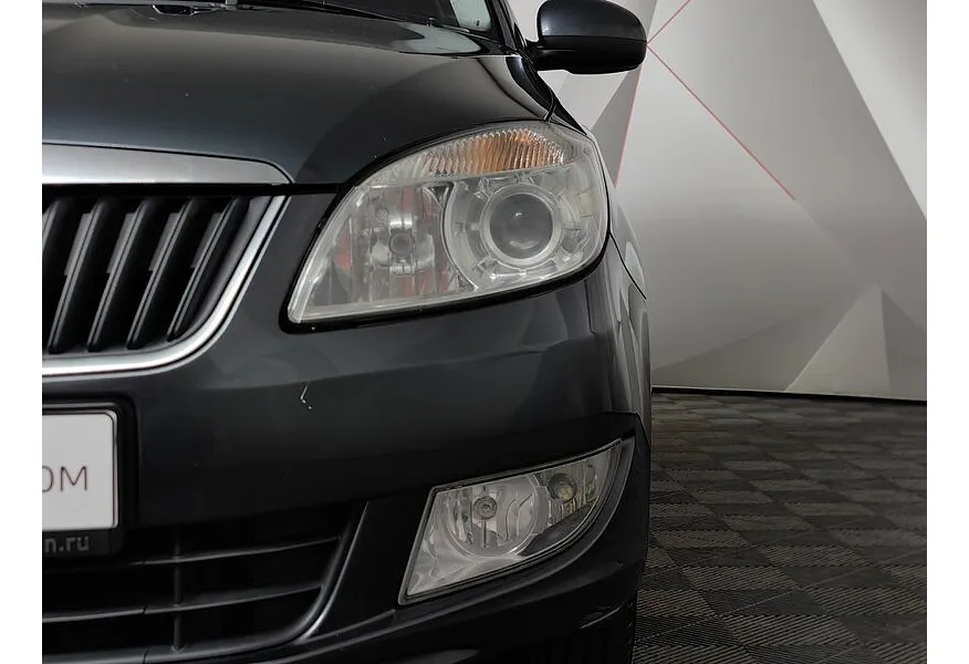 Skoda Fabia 1.2 MT (70 л.с.) Серый в АВИЛОН. Слайд №10