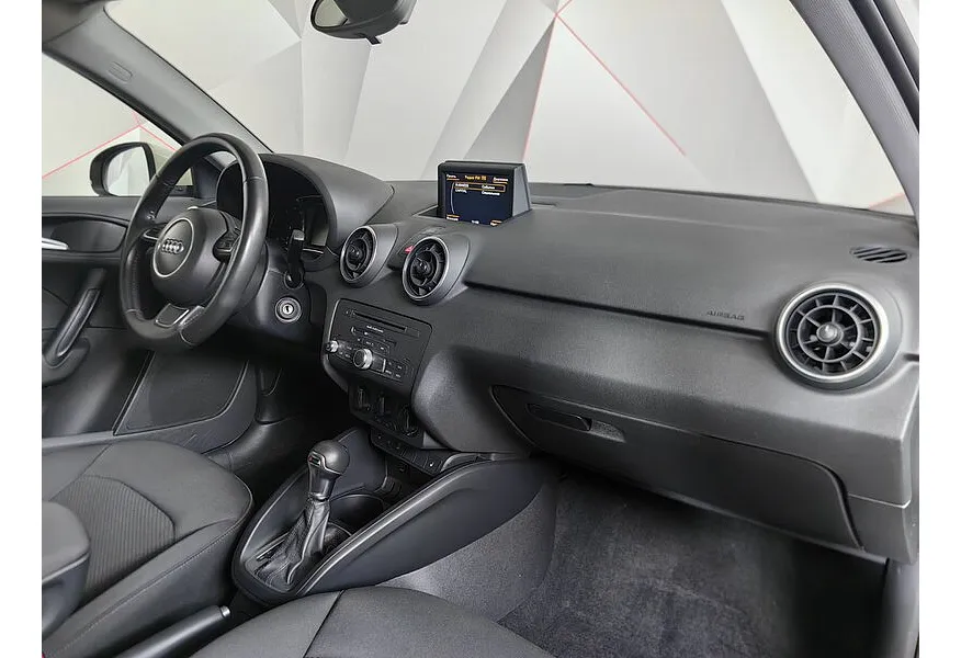 Audi A1 1.4 TFSI S-tronic (122 л.с.) Белый в АВИЛОН. Слайд №13 Audi A1 1.4 TFSI S-tronic (122 л.с.) Белый в АВИЛОН. Слайд №13