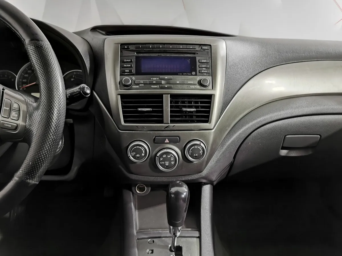 Subaru Impreza 2.0 AT AWD (150 л.с.) Серый в АВИЛОН. Слайд №14