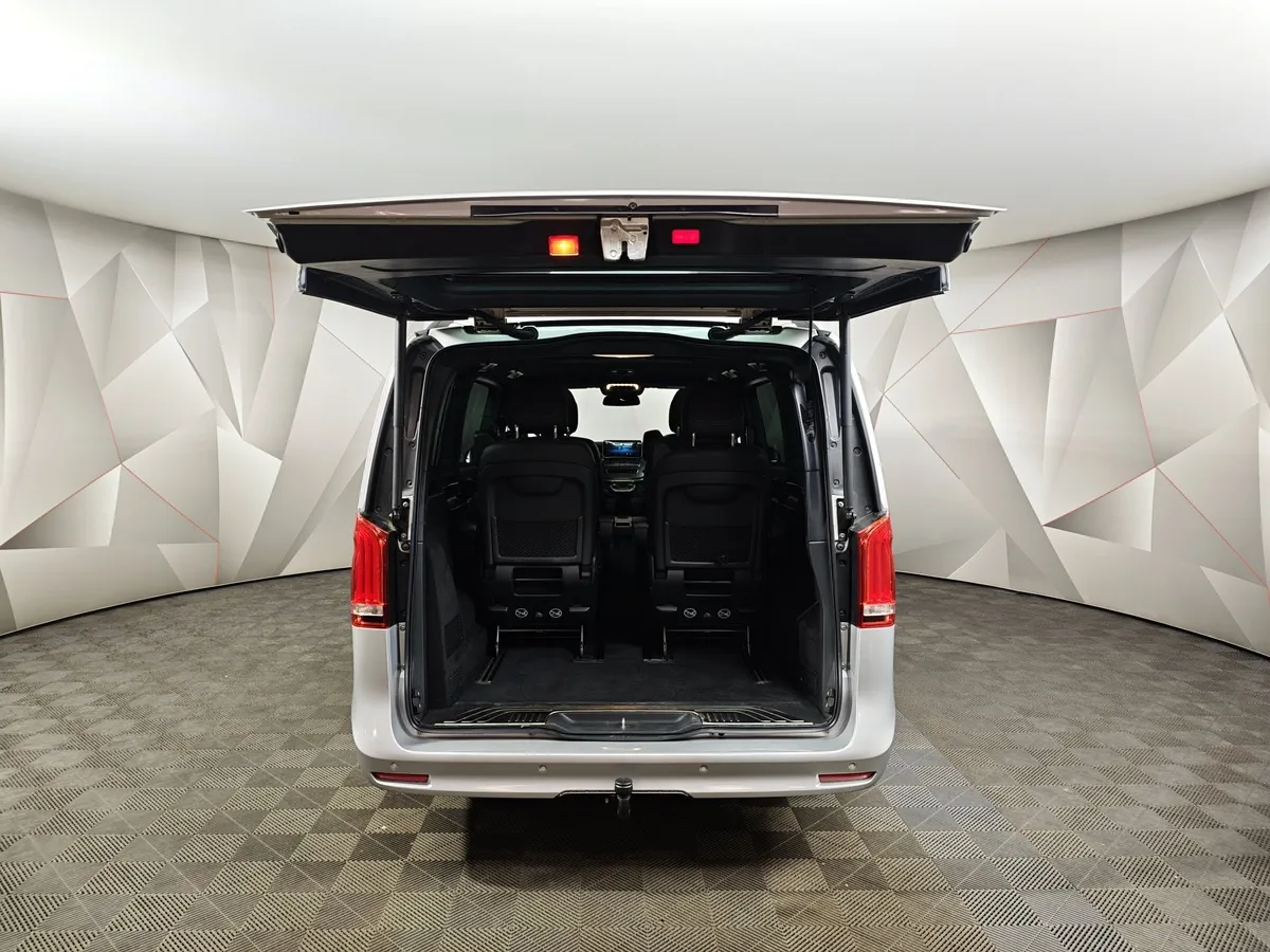 Mercedes-Benz V-Класс V 300 L2 4Matic 9G-Tronic (239 л.с.) Серый в АВИЛОН. Слайд №11