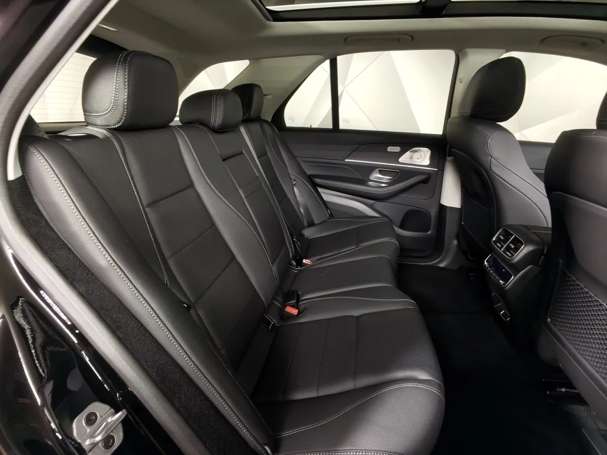 Mercedes-Benz GLE 350 4MATIC 9G-TRONIC (258 л.с.) Черный в АВИЛОН. Слайд №16