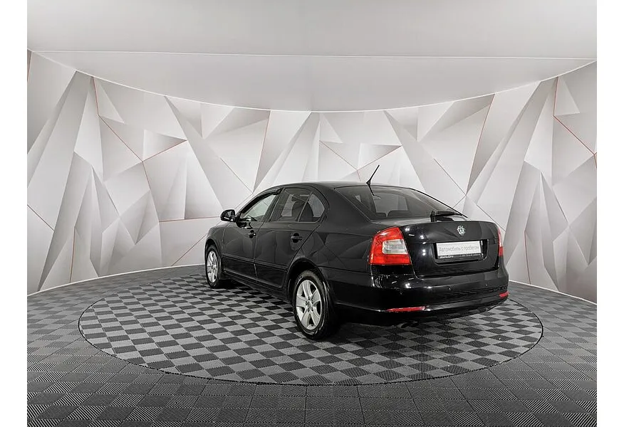 Skoda Octavia 1.8 TSI MT (152 л.с.) Ambition (CKD) Черный в АВИЛОН. Слайд №4