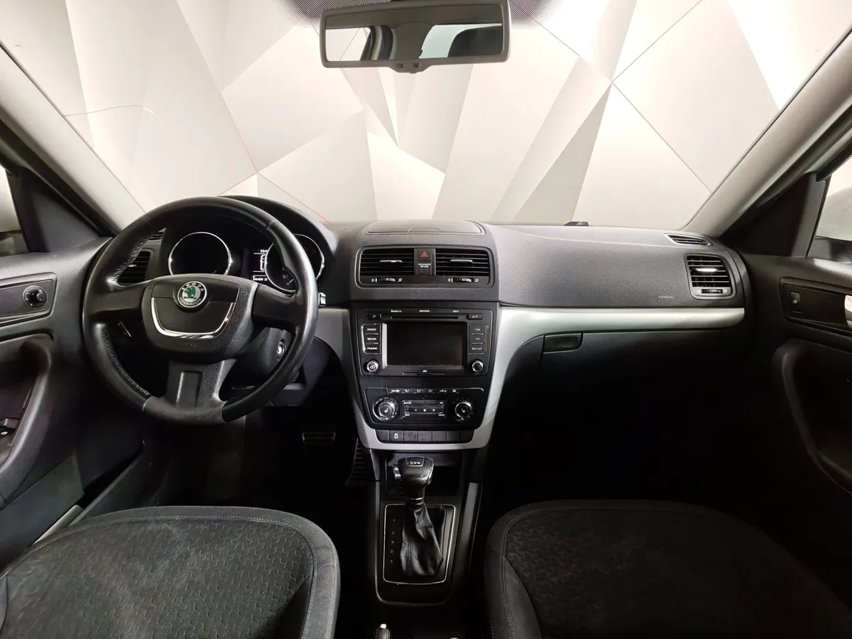 Skoda Yeti 1.2 TSI DSG (105 л.с.) Active Белый в АВИЛОН. Слайд №14