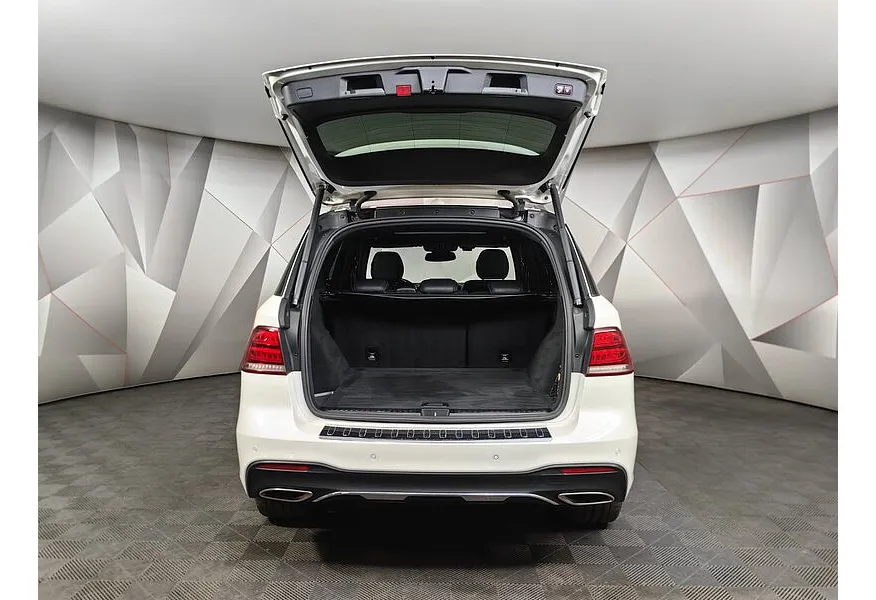 Mercedes-Benz GLE 400 4MATIC 9G-TRONIC (333 л.с.) Особая серия Белый в АВИЛОН. Слайд №12