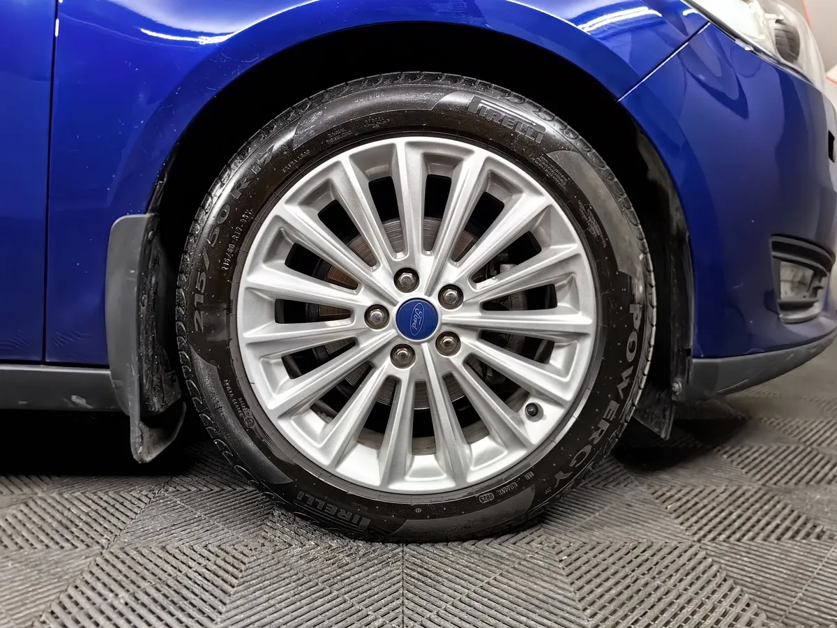 Ford Focus 1.6 PowerShift (125 л.с.) Titanium Синий в АВИЛОН. Слайд №9