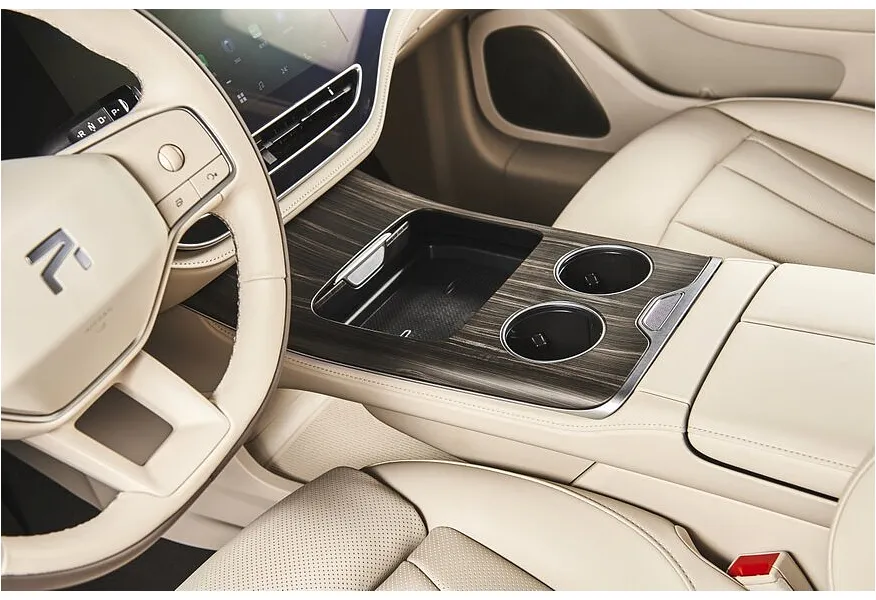 Rising Auto F7 AT AWD (544 л.с.) Performance Comfort - Deluxe Бежевый в АВИЛОН. Слайд №5