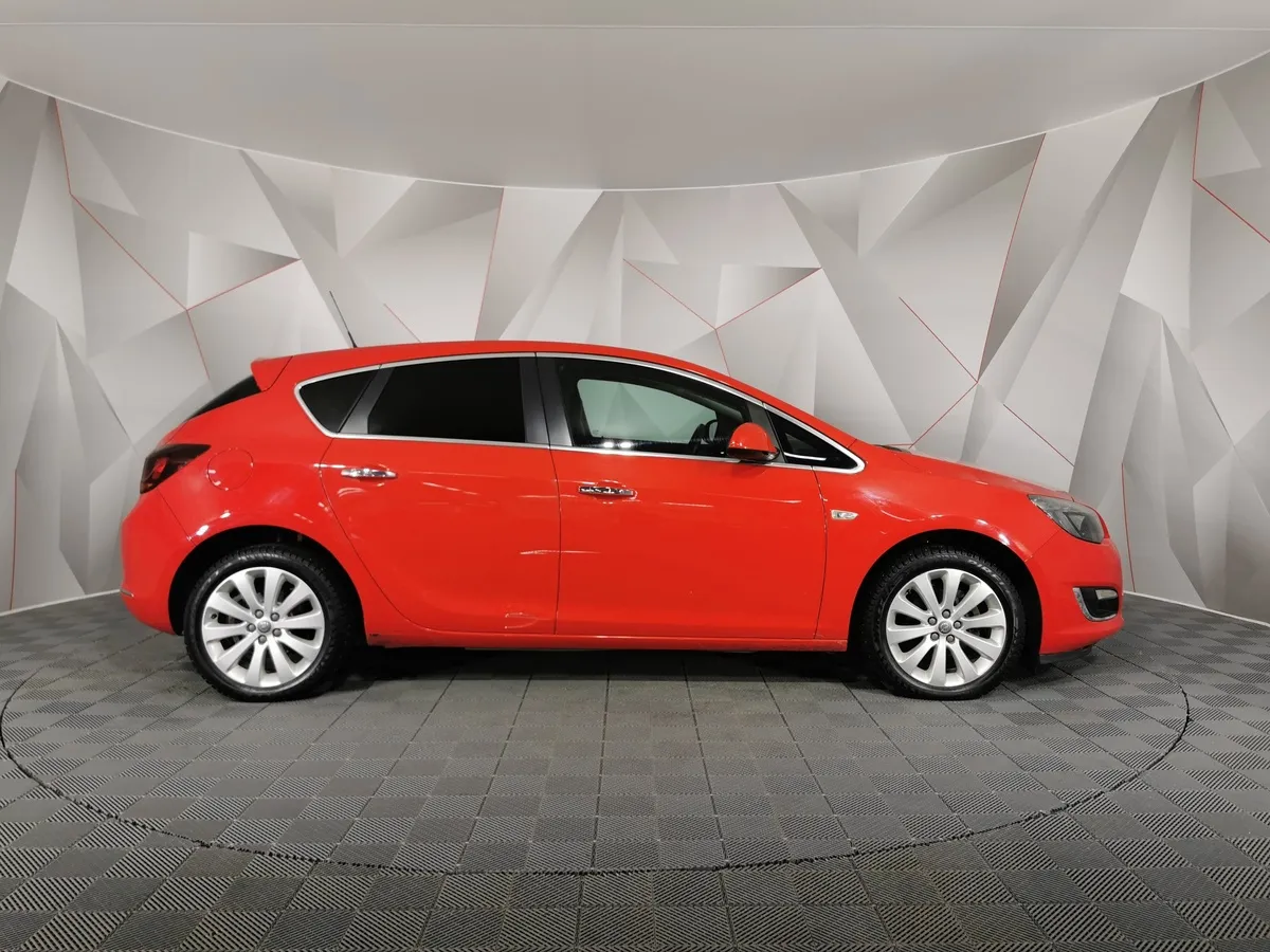 Opel Astra 1.6 AT (115 л.с.) Красный в АВИЛОН. Слайд №6