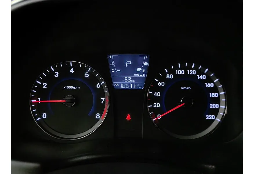 Hyundai Solaris 1.6 AT (123 л.с.) Active Plus Бежевый в АВИЛОН. Слайд №16