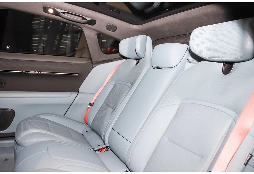 Avatr 12 AT 4WD (578 л.с.) Dual Motor Dynamic Фиолетовый в АВИЛОН. Слайд №7 Avatr 12 AT 4WD (578 л.с.) Dual Motor Dynamic Фиолетовый в АВИЛОН. Слайд №7