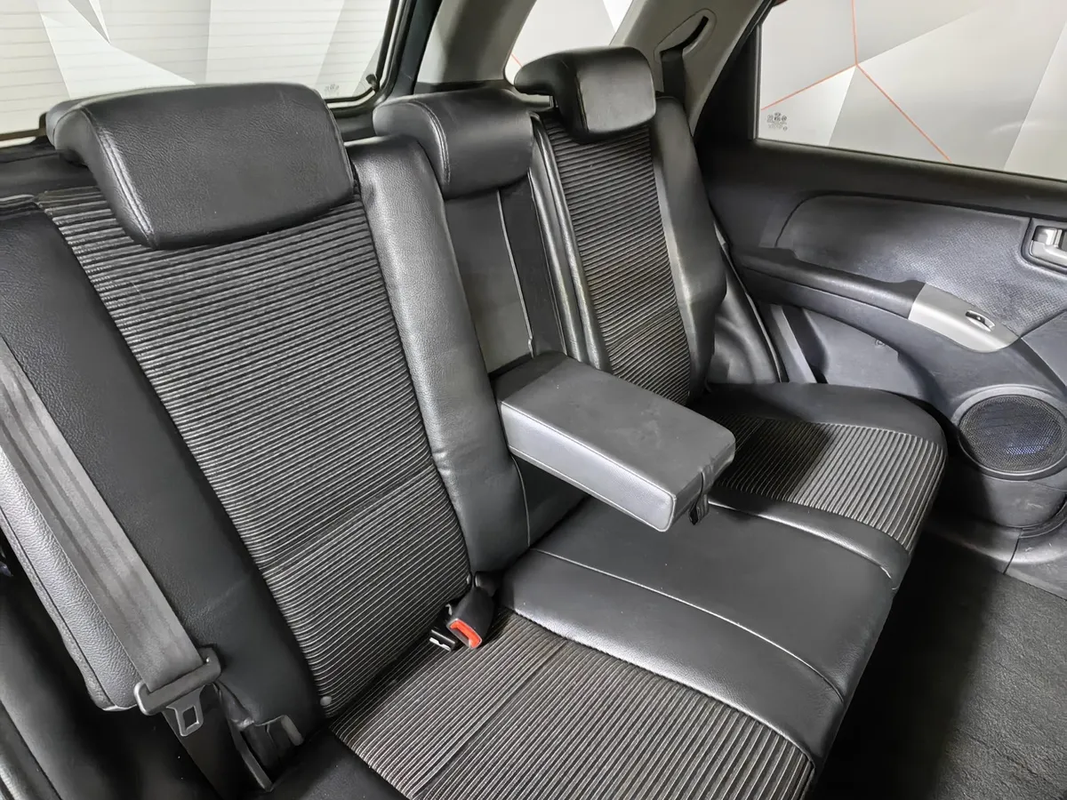 Kia Sportage 2.0 CRDi AT 4WD (112 л.с.) Серебристый в АВИЛОН. Слайд №16