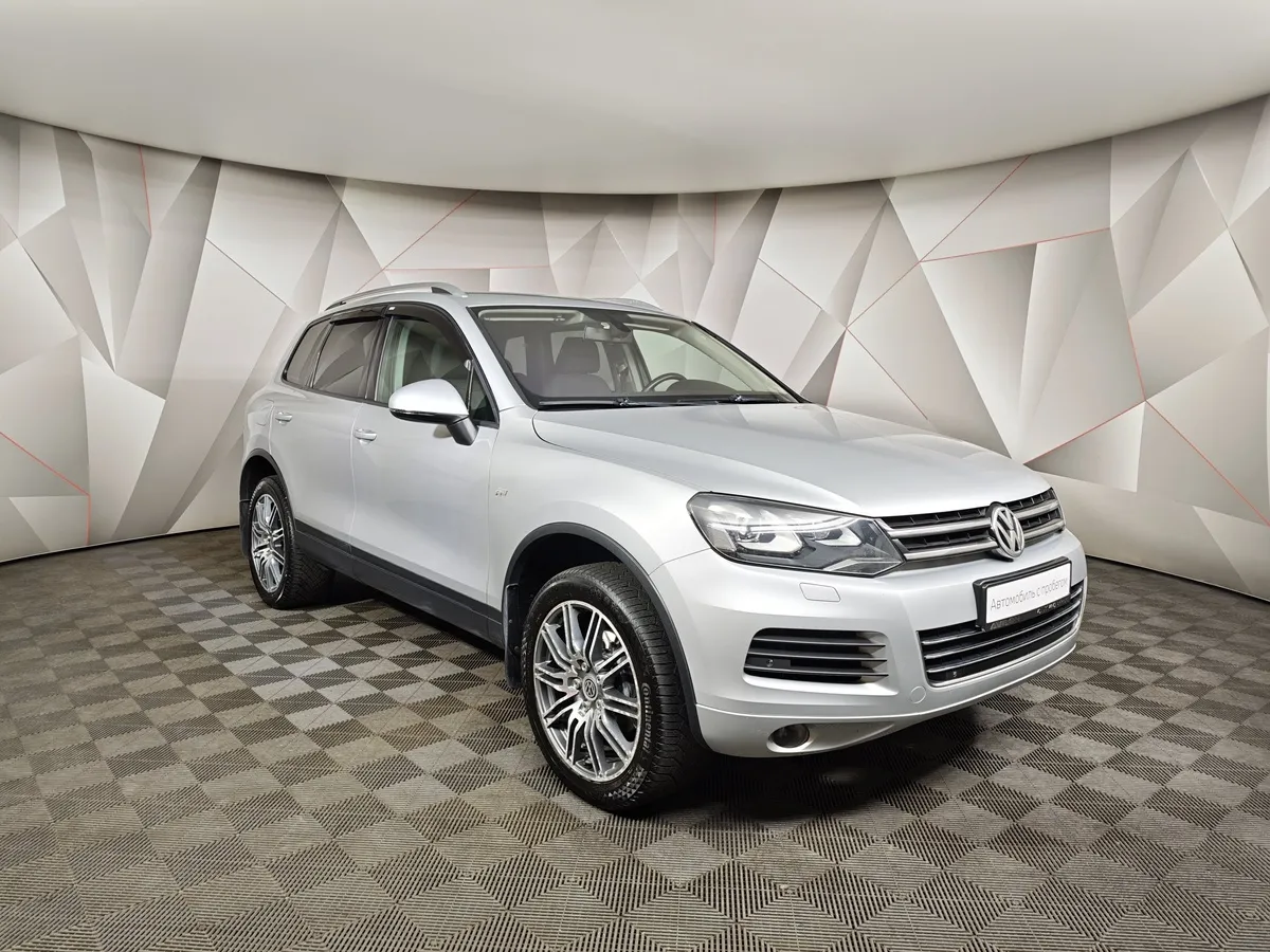 Volkswagen Touareg 3.6 FSI Tiptronic 4Motion (249 л.с.) V6 FSI Серебристый в АВИЛОН. Слайд №3
