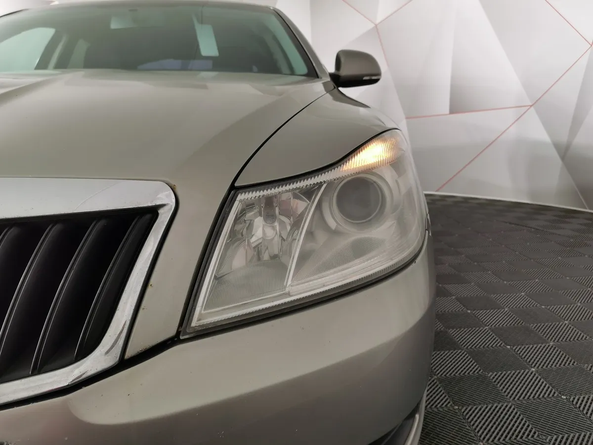 Skoda Octavia 1.6 Tiptronic (102 л.с.) Бежевый в АВИЛОН. Слайд №10